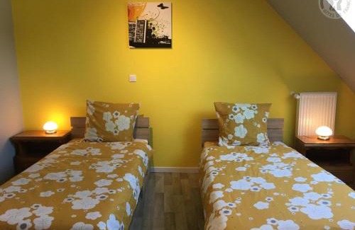 Aniche Maison | Maison spacieuse pour 8 pers avec jardin, terrasse, WIFI, proche commerces et attractions culturelles - FR-1-510-156
