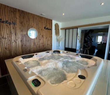 Lambezellec Maison | Maison spacieuse spa & jardin