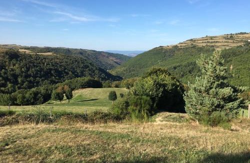 Cronce Maison | Maison spacieuse tranquille et calme PMR possible