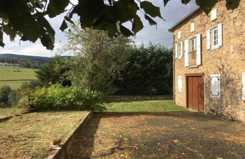 Cronce Maison | Maison spacieuse tranquille et calme PMR possible