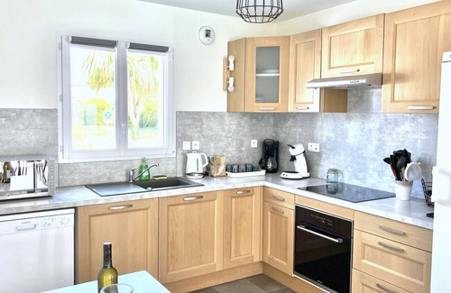 Saint-Vincent-sur-Jard Maison | Maison Tout Confort Bord de Mer, Piscine, 140m², 5 chambres