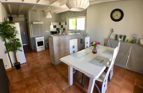 Saint-Paul-les-Dax Maison | Maison T2, 4 étoiles, lac de Christus, climatisé