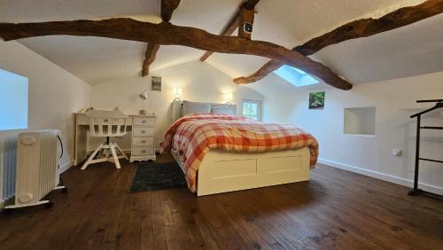 Mouilleron-Saint-Germain Maison | Maison T2 Meublé à la campagne