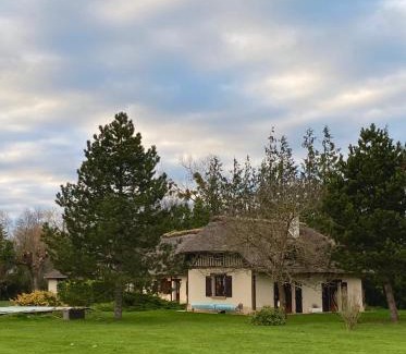 Hotot-en-Auge Maison | Maison traditionnelle Normande avec piscine