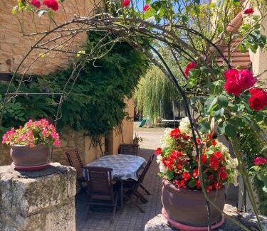 Montcabrier Maison | Maison traditionnelle au coeur d'une ferme