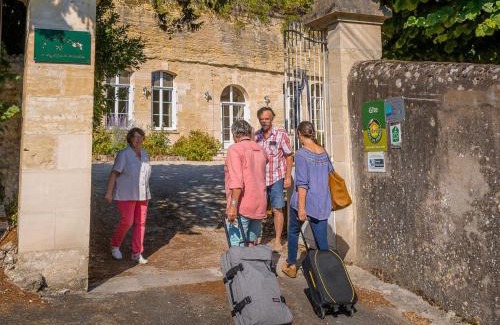 Vouvray Maison | Maison troglodyte élégante avec spa, salle de jeux et jardin clos à Vouvray - FR-1-381-87