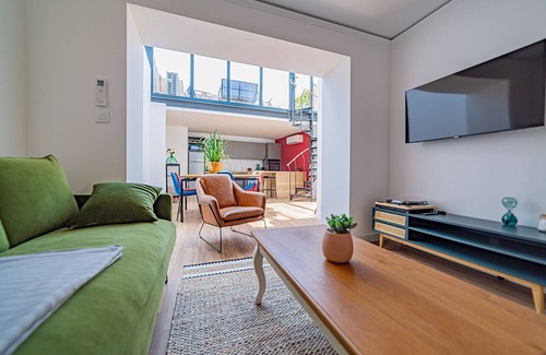 Libourne Maison | Maison type loft avec jacuzzi et terrasse sur les toits