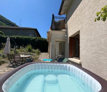 Vif Maison | Maison Zen avec Jacuzzi proche des passerelles himalayennes de Monteynard
