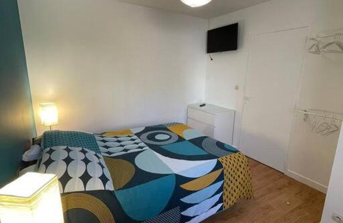 Doue-la-Fontaine Maison | Maisonette parking privé gratuit