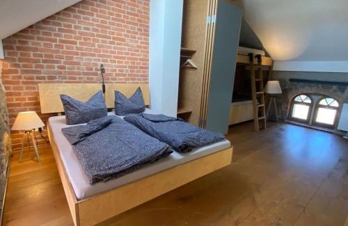 Buhlau Appartement | Maisonettewohnung mit SAUNA, für 2-10 Personen, Nähe Sächsische Schweiz, Dresden