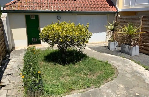Billere Appartement | Maisonnette 2 à 4 pers - Jardin - Calme - Stationnement Gratuit