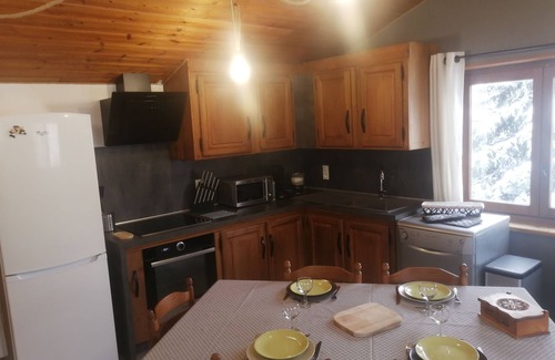 Saint-Veran Chalet De Ski | Maisonnette 4/5 personnes à Saint-Véran 2*
