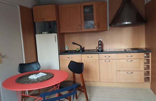Chambery Chalet De Ski | Maisonnette avec terrasse/piscine en centre ville de Chambery