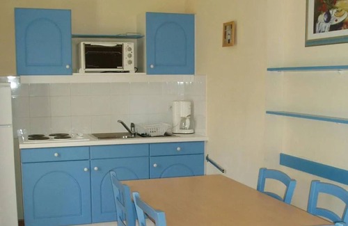 Gaujac Maison | Maisonnette dans un emplacement calme + piscine