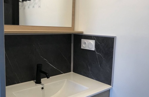 Angoulins Maison | MaisonT3 duplex avec cour privée à 400 plage