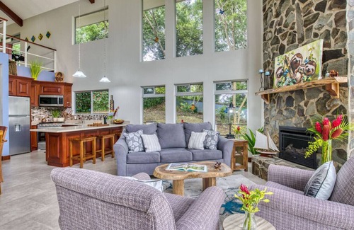 Tronadora Maison | Majestic Lake & Volcano Views 2 King Suites!