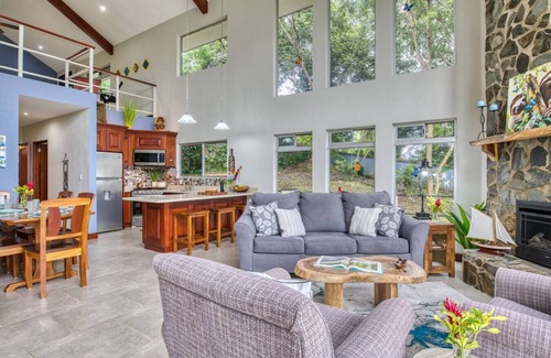 Tronadora Maison | Majestic Lake & Volcano Views 2 King Suites!