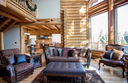 New Meadows Maison | Majestic Log Cabin avec une vue imprenable; Près de Brundage & MeadowCreek Golf Course
