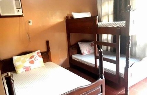 Capas Hôtel | Majestic MT Pinatubo Tour and Homestay
