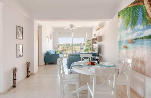 Tersefanou Appartement | Majestic Sea View Apartment