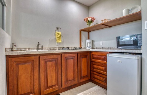 Tronadora Appartement | Welcome to Casa Blanca guest studio at Vistas Del Lago on Lake Arenal