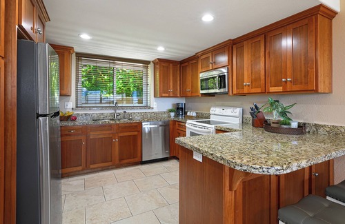 Poipu Copropriété | Makahuena 2102 by Destination Kauai with A/C