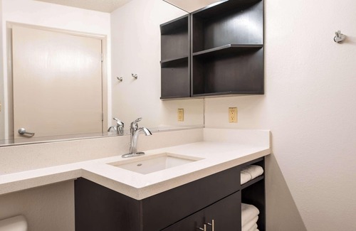 Fossil Creek Hôtel | Make Your Trip More Enjoyable! Pets Allowed, Free Parking Onsite