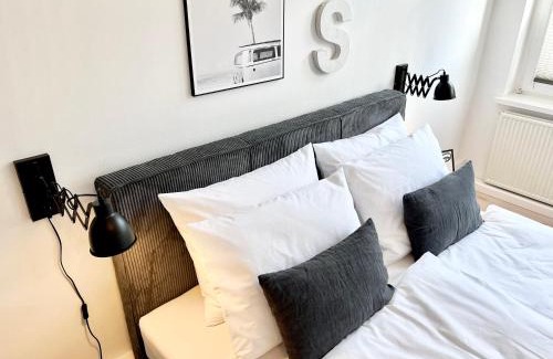 Detmold Appartement | MAKERS and ROOMS APARTMENT 01 Pauline 110qm Parkplatz 1-4 Personen