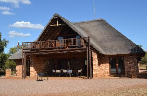 Bela-Bela Chalet De Ski | Makhato 84 Bush Lodge