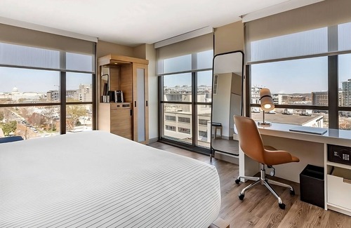 Buzzard Point Hôtel | Making The Best Memories Along the Way! On-Site Restaurant, Pet-Friendly