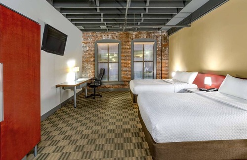 Downtown Columbus Hôtel | Making The Best Memories Along The Way! Close to Kelton House Museum and Garden!