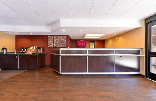 Secaucus Maison | Making The Best Memories Along The Way! Free Parking, Budget-friendly Property