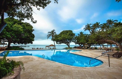 Carenero Appartement | Making The Best Memories Along The Way! 2 Relaxing Units, Free Parking, Pools