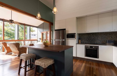 Dicky Beach Maison | Malakai Beach House S
