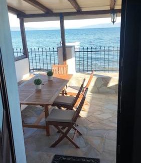Volos Maison | Malakion Rustic Studio seaside view