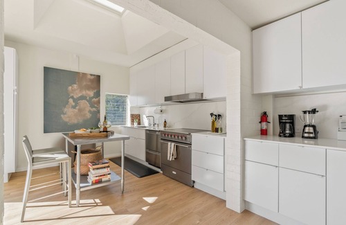Malibu Maison | Malibu Hills Home w/Balcony & Mountain Views | Cielo Curve by AvantStay