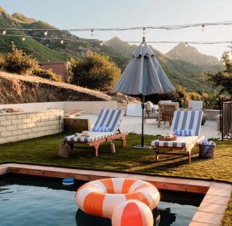 Agoura Hills Maison | Malibu Home with Pool Mtns & Lake