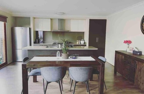 Truganina Maison | Malik place