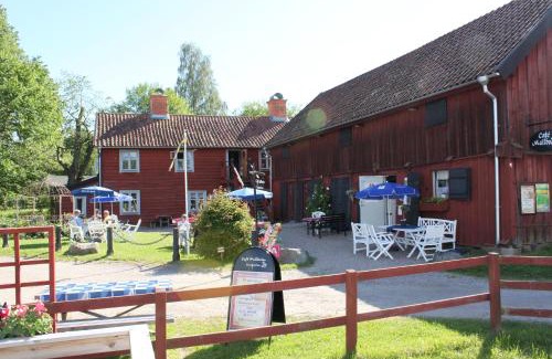 Nordostra Motala Appartement | Mallboden Café & Vandrarhem