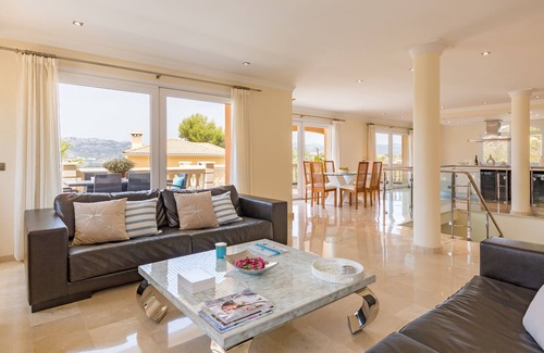Santa Ponsa Villa | Villa de rêve avec piscine, cuisine extérieure, dans un emplacement privilégié près de Port Adriano