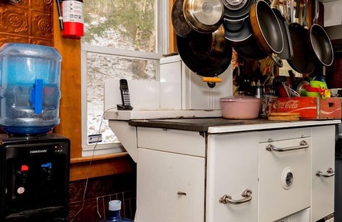 Hamden Maison | Mallory Brook Farm: Escapade Catskill Scenic sur 105 acres, glamping disponible