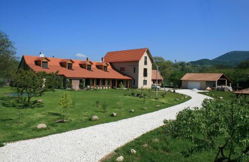 Csobanka Maison | Malomdűlő Farmház