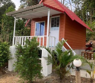 Koh Rong Auberge | Maloop Cafe Hostel