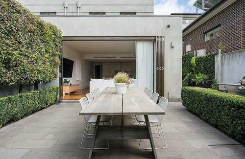 Malvern Maison | Malvern Heights (with car parking)