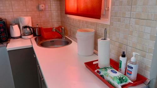 Larissa Appartement | MAMA apt & parking