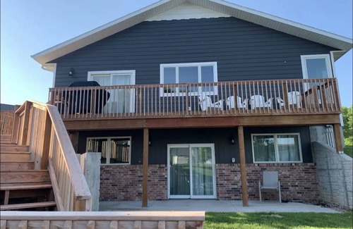 Elwood Maison | Mama Jen's NEWLY BUILT Lake Front Home at Johnson Lake, Nebraska