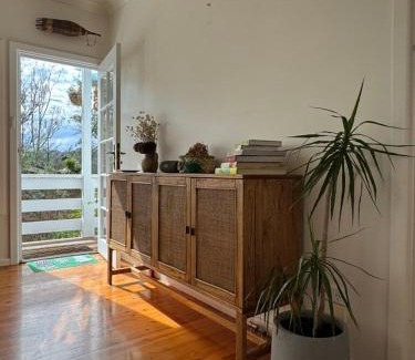 Moruya Heads Maison | Manaia - A little bach near the beach