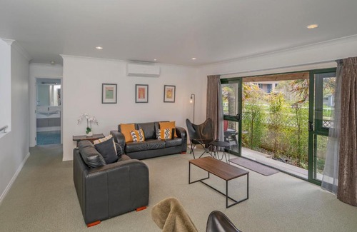 Tairua Maison | Manaia Magic - Tairua Holiday Home