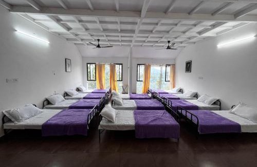 Devikolam Cabine | MANAPURATH Homestay