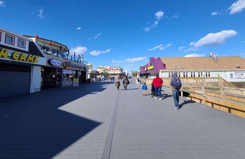 Manasquan Autre | Manasquan Park farm and beach retreat Pool, beach and attractions
